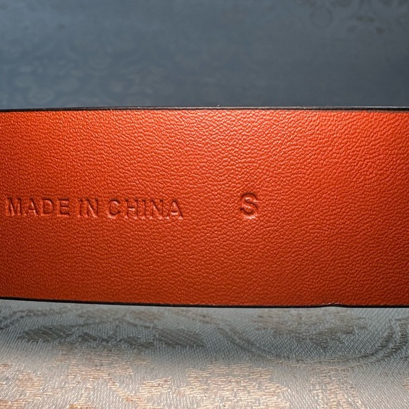 Guess Vintage Black Belt with Embellished Rhinestone Silver Buckle Size Small - Picture 9 of 9